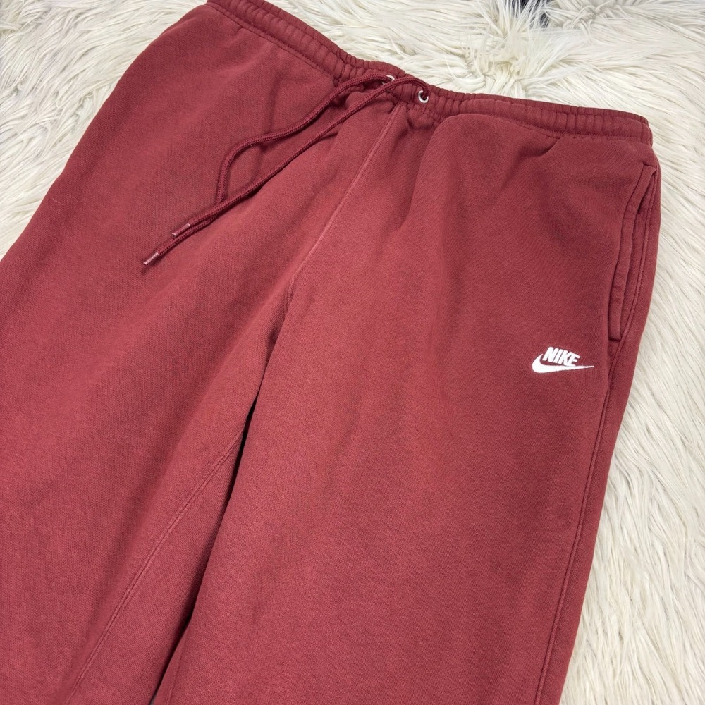 Nike Men's L Burgundy Red Club Fleece Jogger Sweatpants Athleisure Lounge - Picture 2 of 7